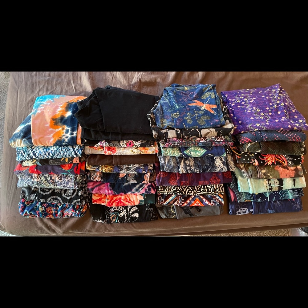 Lot of 34 OS leggings